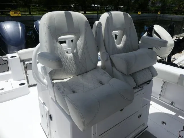 Slide: The Image of Sportsman Open 282TE Center Console 2020 - 16