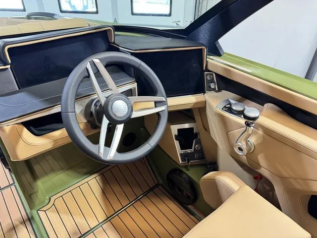 Slide: The Image of MasterCraft X24 2025 - 33