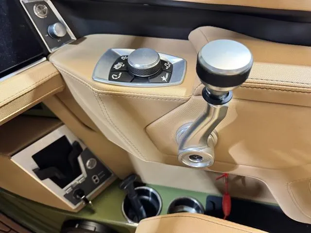 Slide: The Image of MasterCraft X24 2025 - 34