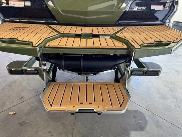 Slide: The Image of MasterCraft X24 2025 - 51