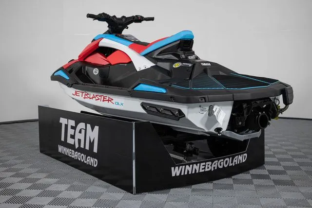 Slide: The Image of Yamaha JetBlaster DLX 3-Up 2025 - 3