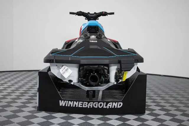 Slide: The Image of Yamaha JetBlaster DLX 3-Up 2025 - 4