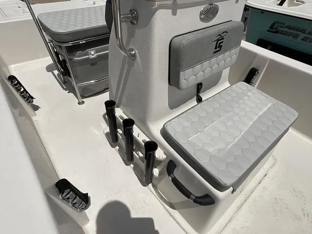 Slide: The Image of Carolina E18JVX 2025 - 8