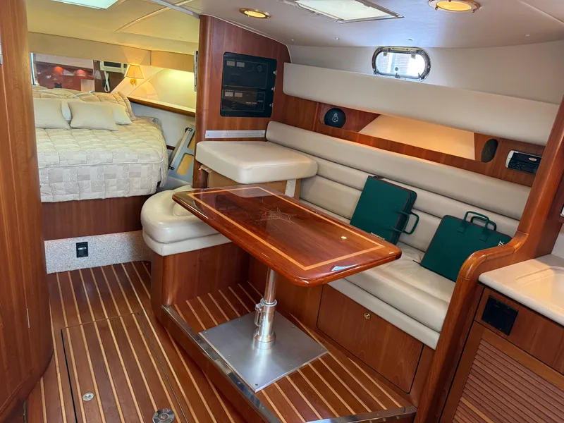 Slide: The Image of Pursuit 3800 Express 2003 - 12