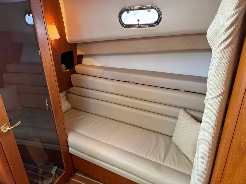 Slide: The Image of Pursuit 3800 Express 2003 - 21