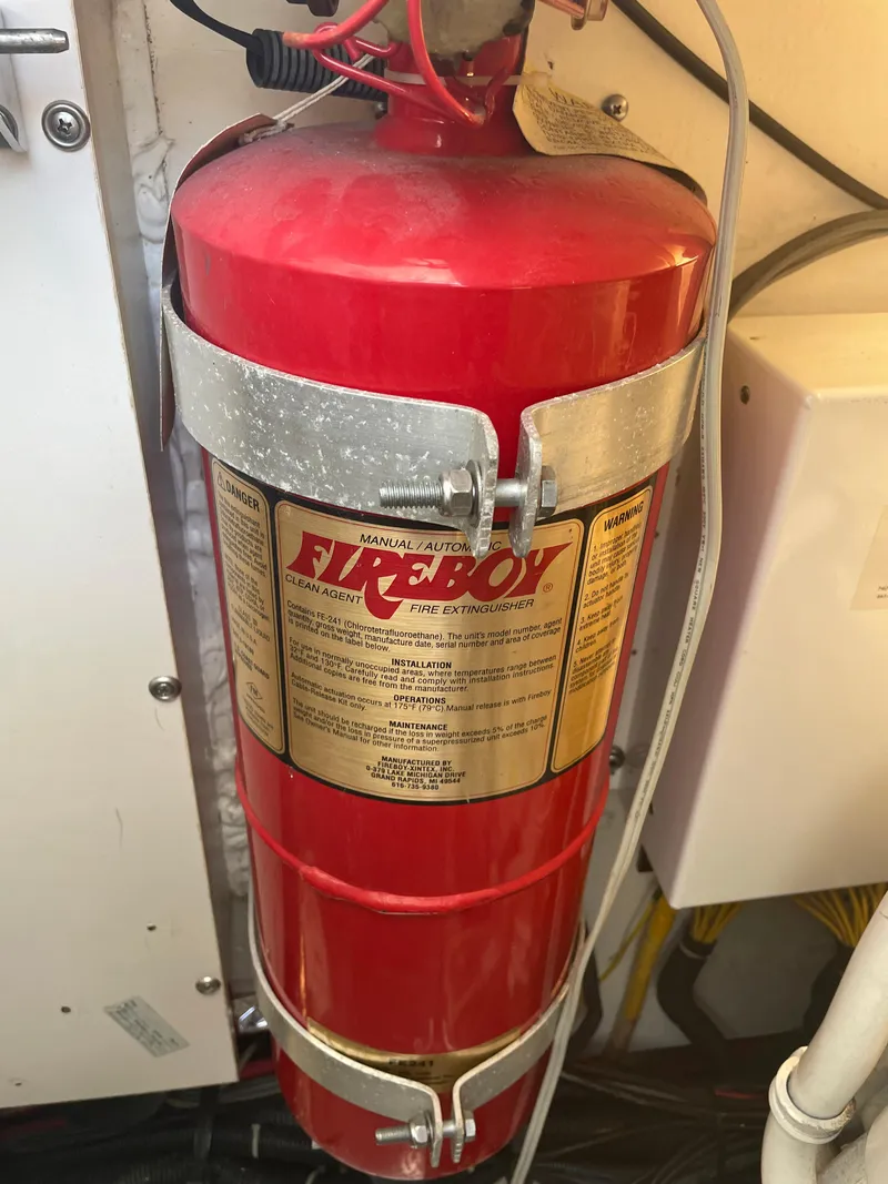 Slide: The Image of Pursuit 3800 Express 2003 - 29