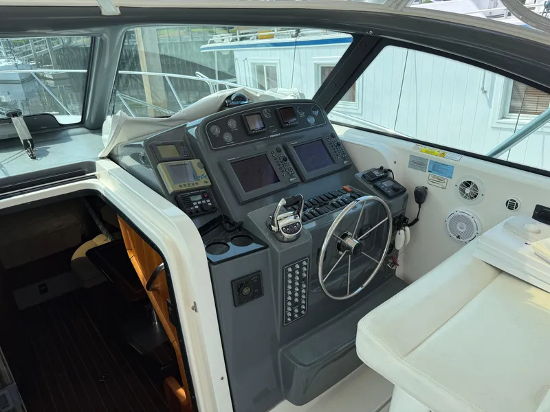 Slide: The Image of Pursuit 3800 Express 2003 - 8