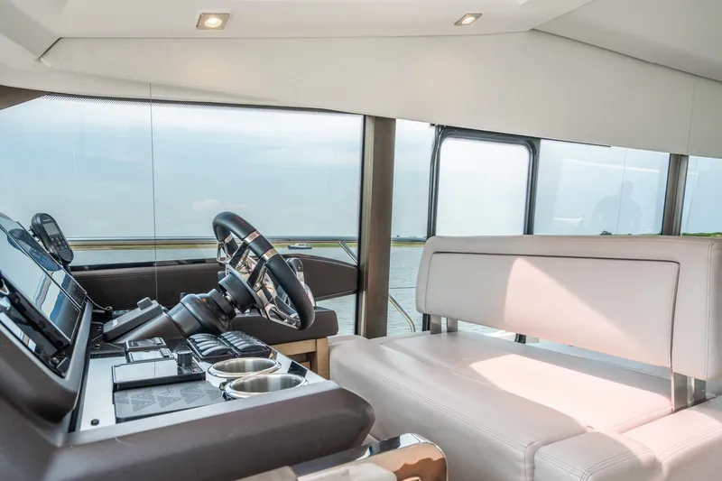 Slide: The Image of Prestige 520S 2019 - 49