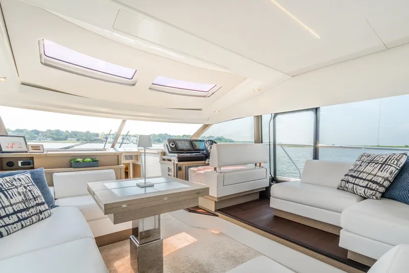 Slide: The Image of Prestige 520S 2019 - 52