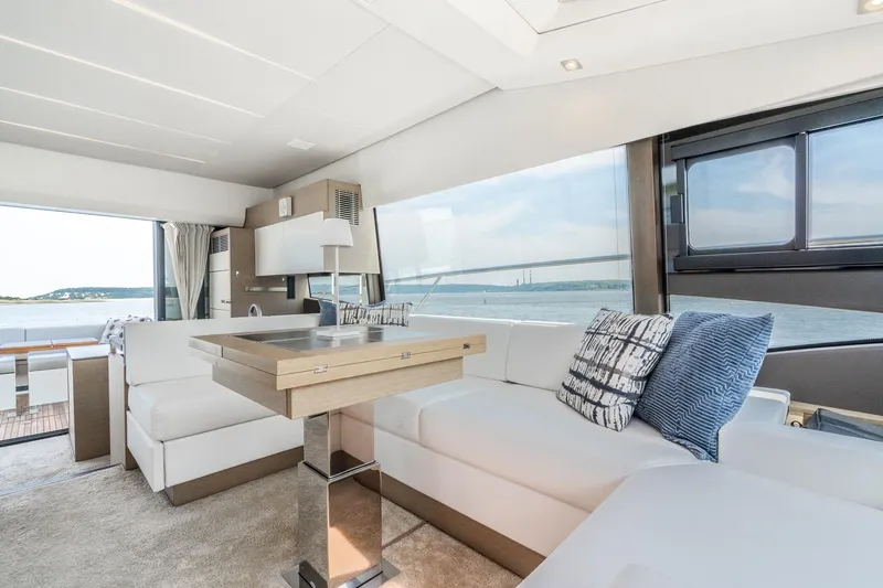 Slide: The Image of Prestige 520S 2019 - 58