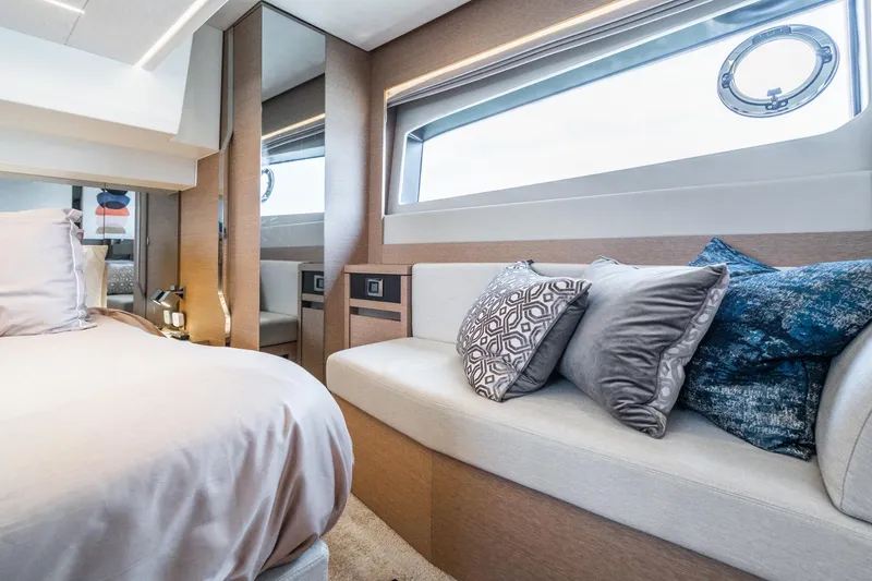 Slide: The Image of Prestige 520S 2019 - 78