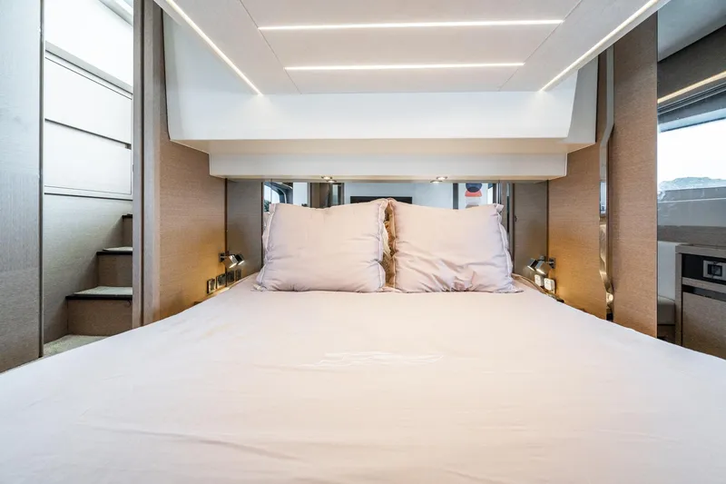 Slide: The Image of Prestige 520S 2019 - 79