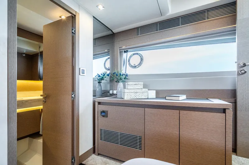 Slide: The Image of Prestige 520S 2019 - 80