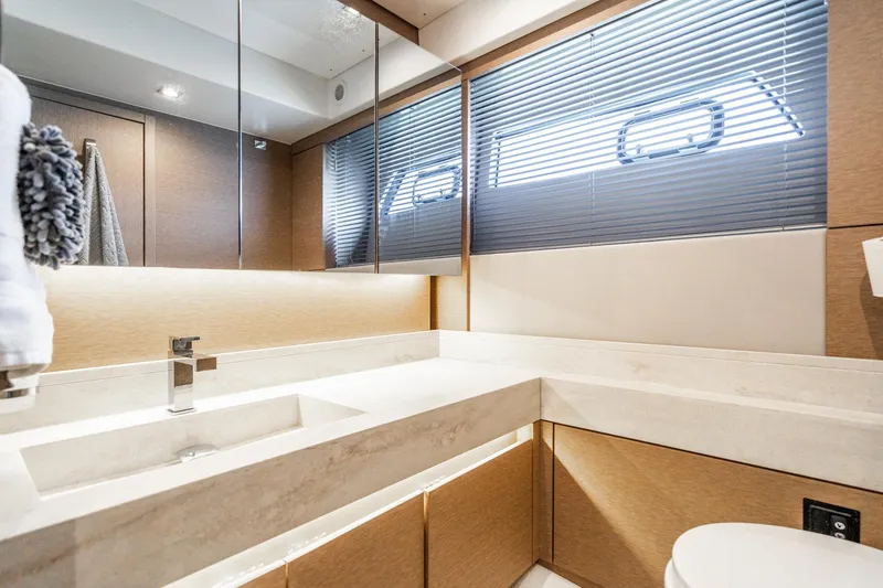 Slide: The Image of Prestige 520S 2019 - 82