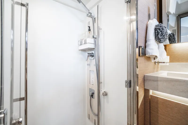 Slide: The Image of Prestige 520S 2019 - 83