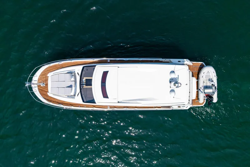 Slide: The Image of Prestige 520S 2019 - 9