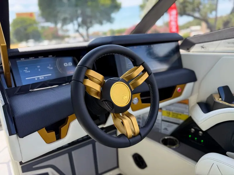 Slide: The Image of Nautique Paragon G23 2026 - 12