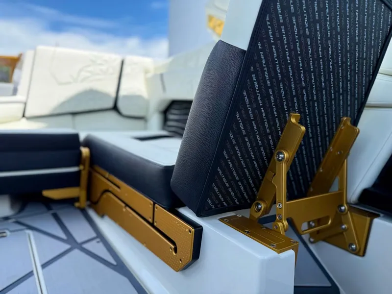 Slide: The Image of Nautique Paragon G23 2026 - 13