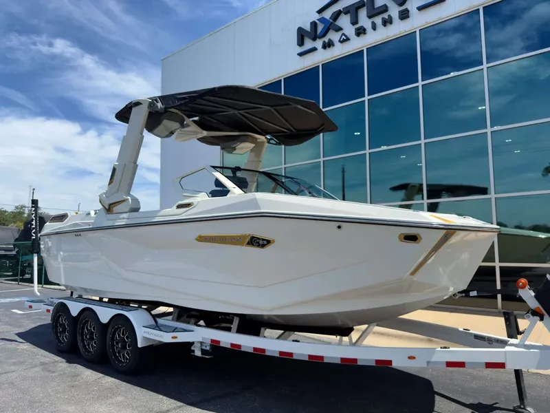 Slide: The Image of Nautique Paragon G23 2026 - 18