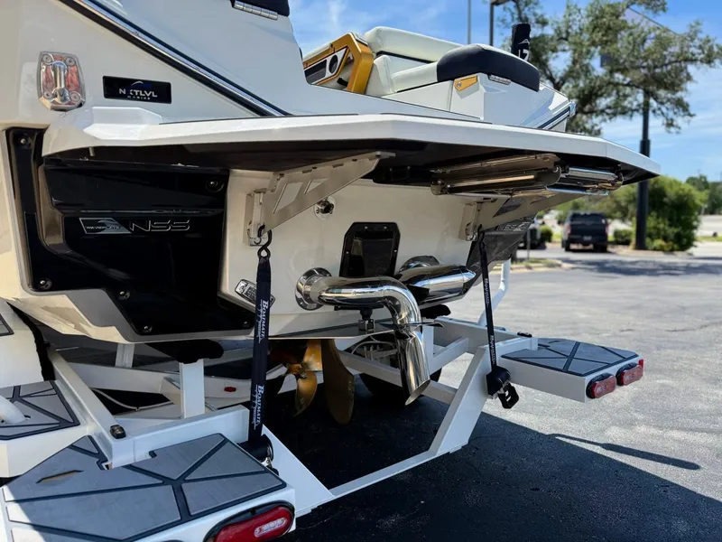 Slide: The Image of Nautique Paragon G23 2026 - 30