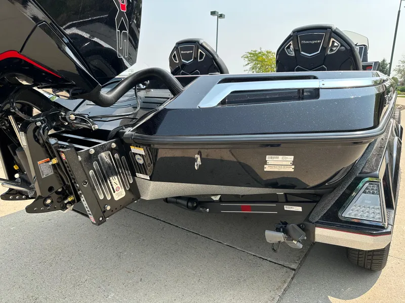 Slide: The Image of 2025 Ranger Z520R Cup-Equipped boat, rear view, showcasing sleek design and advanced features. - 6