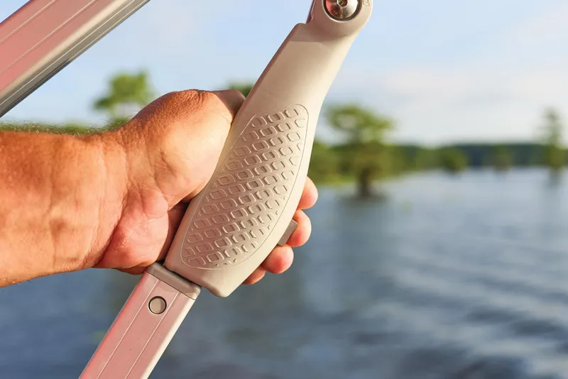 Slide: The Image of Sun Tracker Bass Buggy 18 DLX 2025 - 81