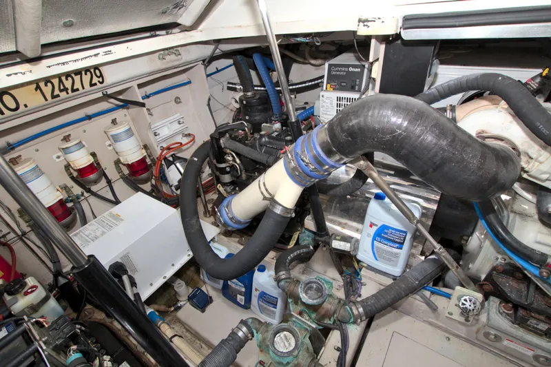 Slide: The Image of Sea Ray 450 Sundancer 2013 - 53