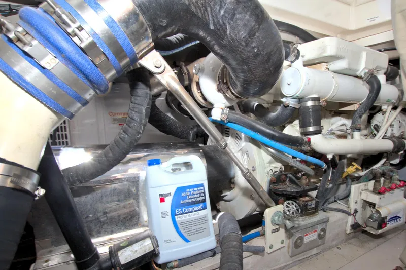 Slide: The Image of Sea Ray 450 Sundancer 2013 - 54