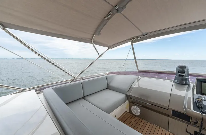 Slide: The Image of Companion seat at the upper helm - 20