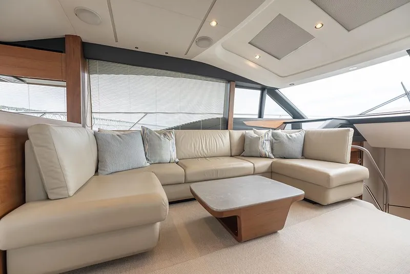 Slide: The Image of Salon - 36