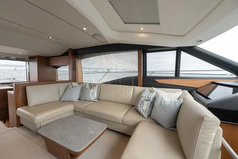 Slide: The Image of Salon - 37