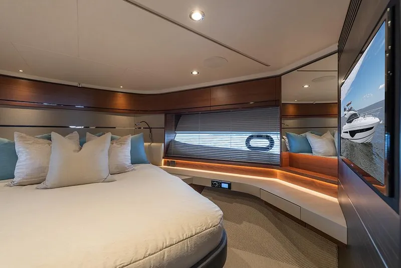 Slide: The Image of VIP stateroom - 60