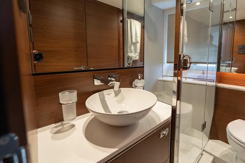 Slide: The Image of Guest vanity sink - 72