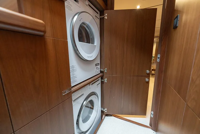 Slide: The Image of Washer/dryer - 73