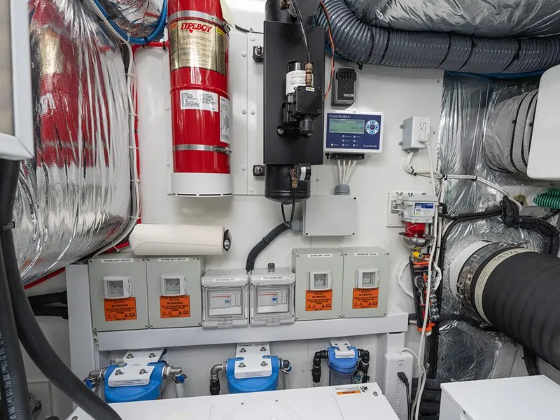 Slide: The Image of Engine room - 77