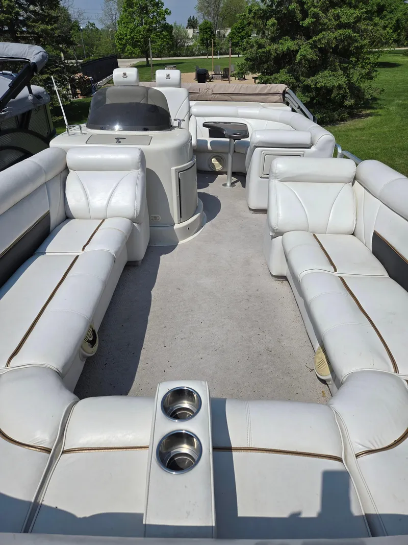 Slide: The Image of Premier 250 Grand Majestic 2006 - 6