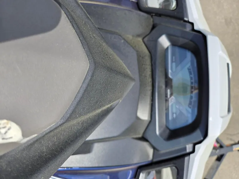 Slide: The Image of 2018 Yamaha Boats VX110 dashboard and controls close-up. - 7