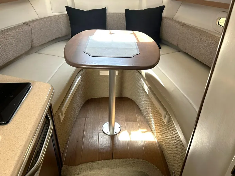 Slide: The Image of Sea Ray 280 Sundancer 2017 - 51