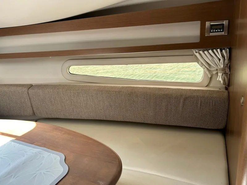 Slide: The Image of Sea Ray 280 Sundancer 2017 - 52