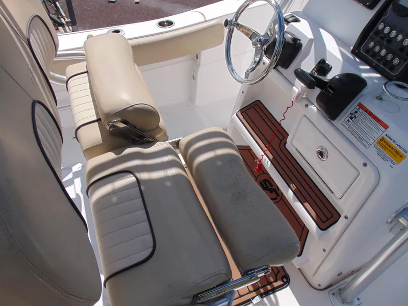 Slide: The Image of Sea Fox 226 Commander 2018 - 8