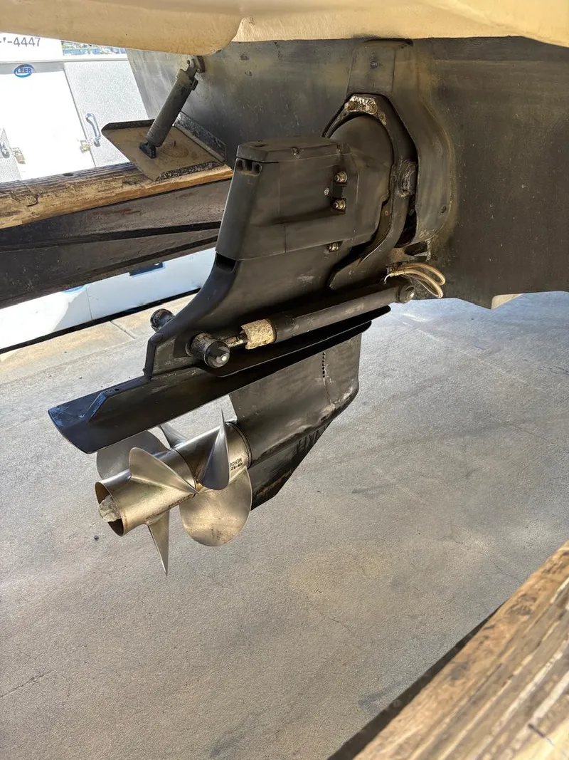 Slide: The Image of 2007 Sea Ray 270 Amberjack boat propeller and stern drive detail. - 4