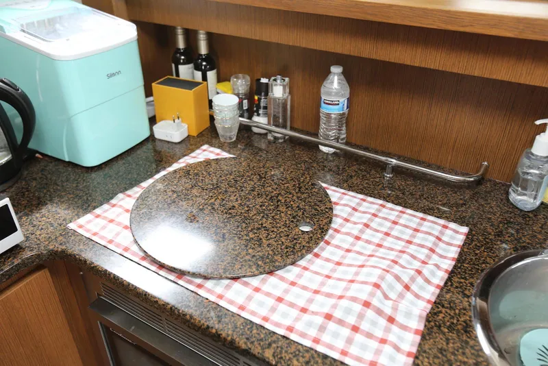 Slide: The Image of Carver 38 Super Sport 2012 - 106