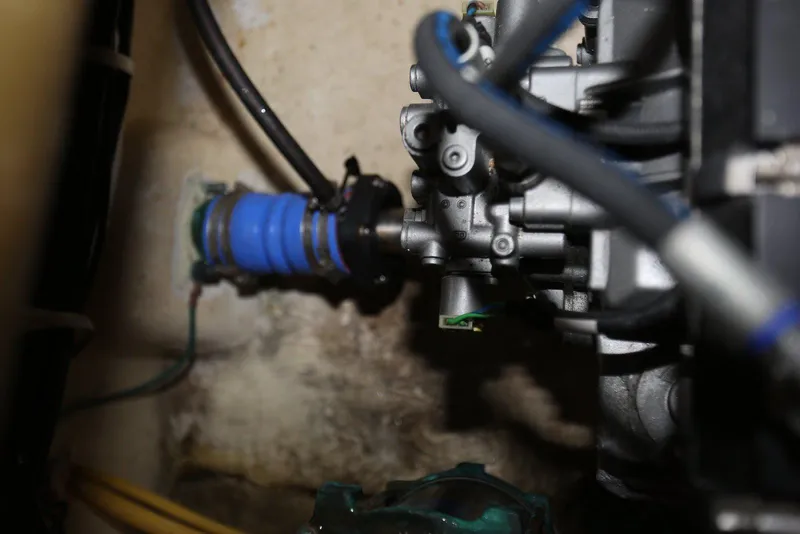 Slide: The Image of Carver 38 Super Sport 2012 - 119