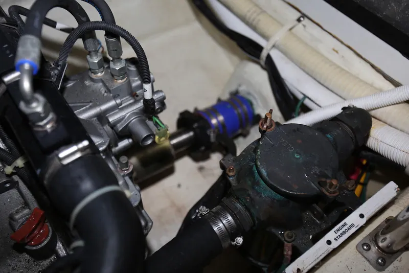 Slide: The Image of Carver 38 Super Sport 2012 - 60