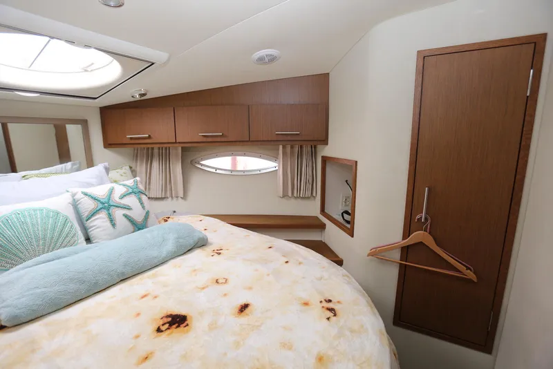 Slide: The Image of Carver 38 Super Sport 2012 - 77