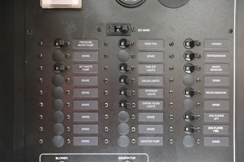 Slide: The Image of Carver 38 Super Sport 2012 - 90