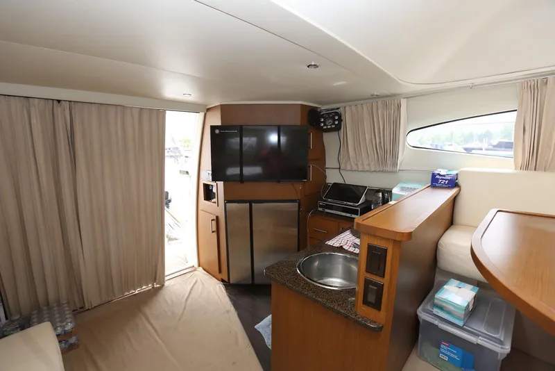 Slide: The Image of Carver Yachts 38 Super Sport 2012 - 101