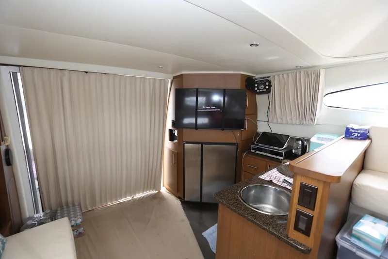 Slide: The Image of Carver Yachts 38 Super Sport 2012 - 103