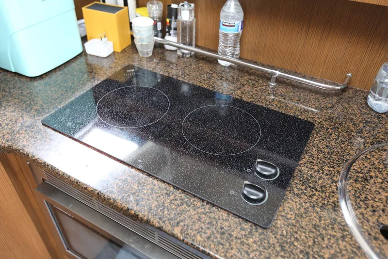 Slide: The Image of Carver Yachts 38 Super Sport 2012 - 107