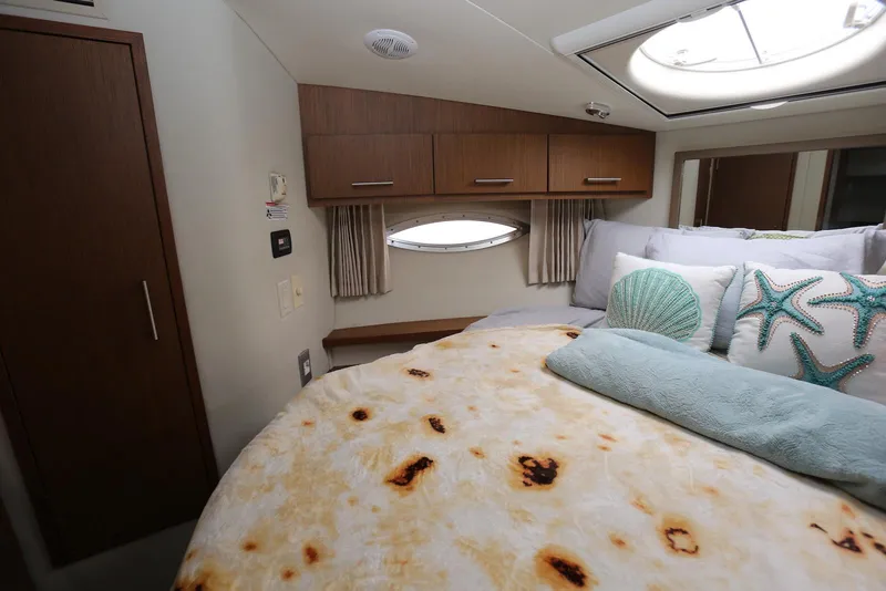 Slide: The Image of Carver Yachts 38 Super Sport 2012 - 80